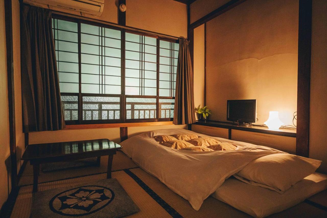 Hinode Ryokan Odawara Zimmer foto